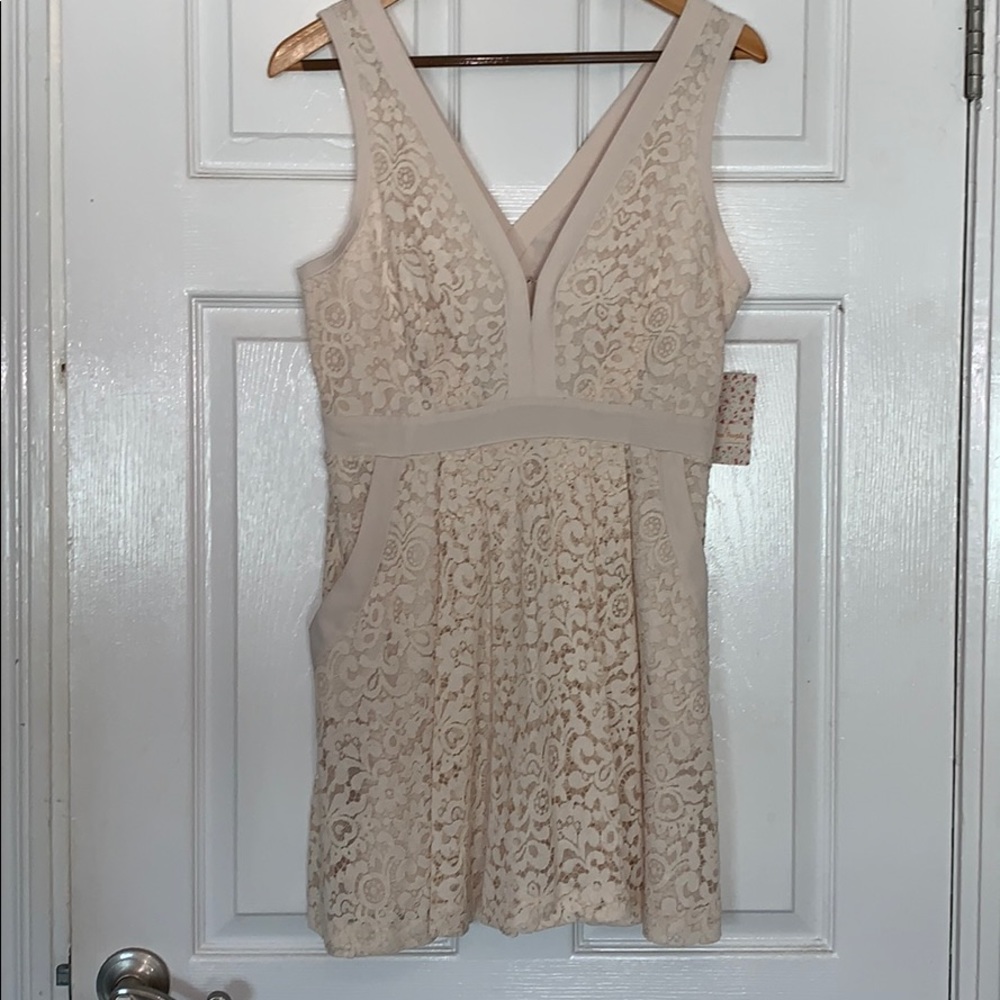Free People — Ivory Lace Dress with Pockets